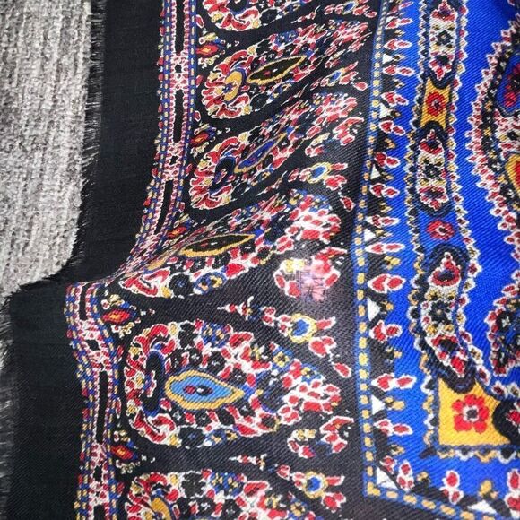 Collectif by Echo Ornate‎ Wool Scarf Multicolor Frayed Edge Printed Pattern - Picture 5 of 8